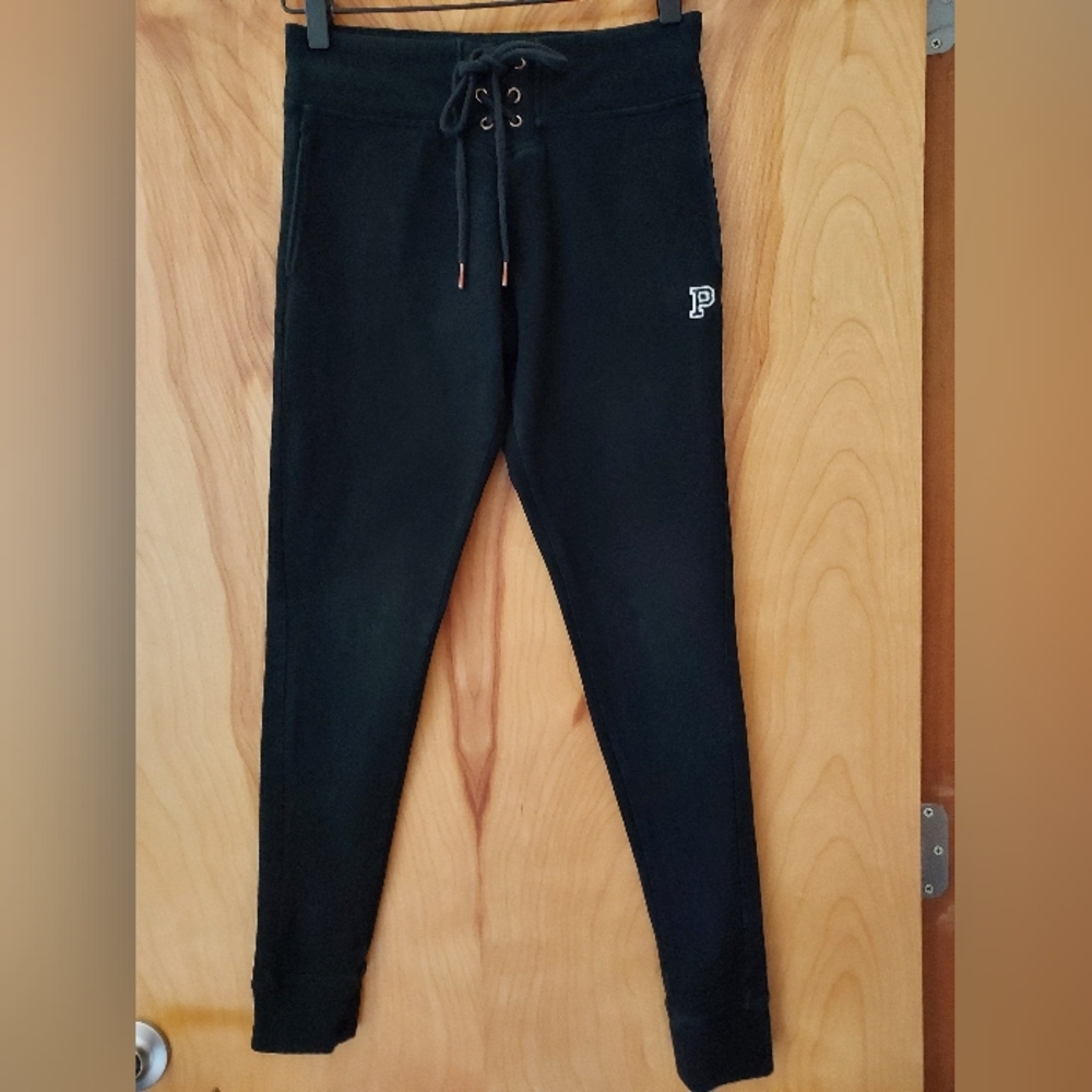 Pink brand leggings